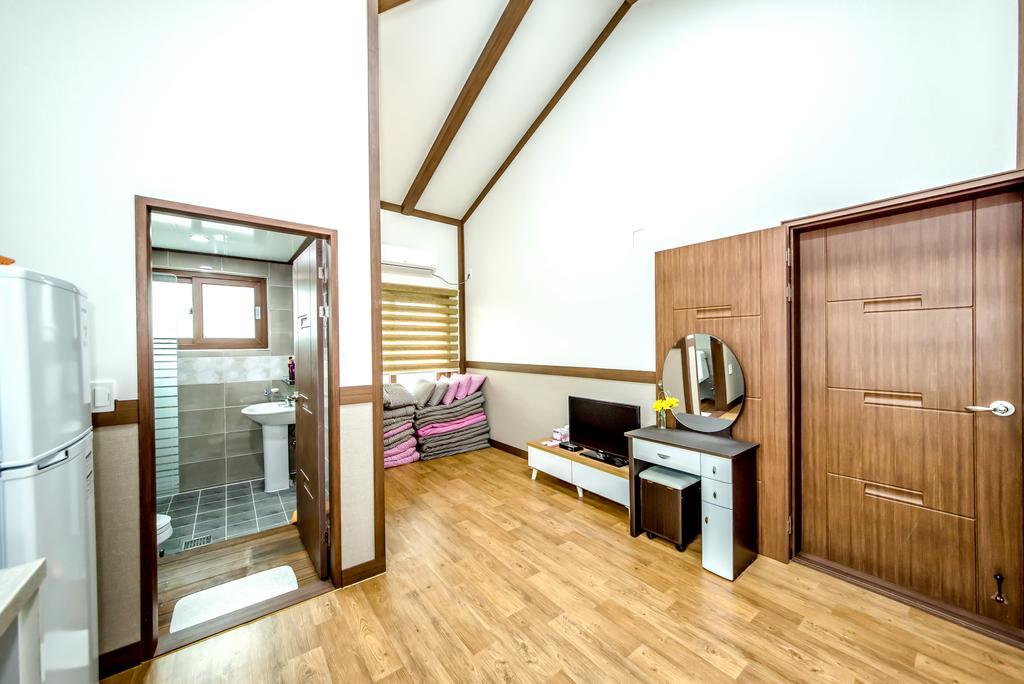 Jeju Myung House Villa Seogwipo Ngoại thất bức ảnh
